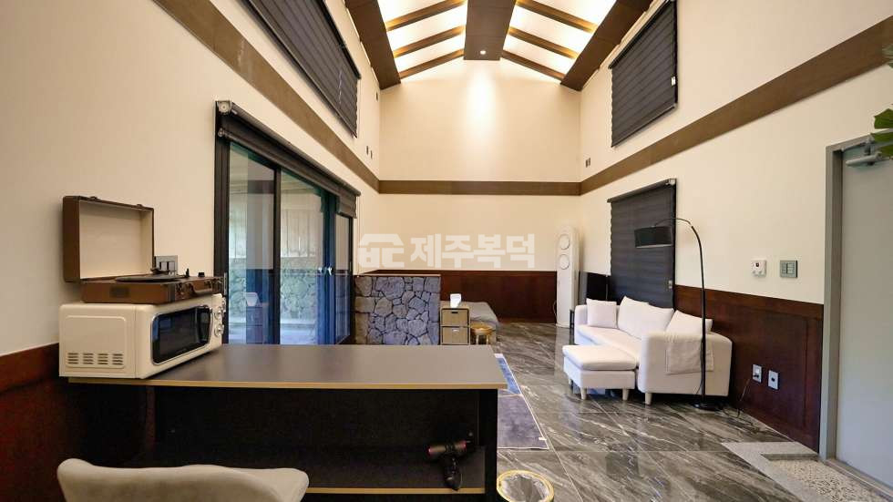 제주 제주시 애월읍 납읍리 제1,제2,제3동 제주 애월 3개동 자쿠지 독채 펜션 단독주택 매매 매물번호 10033 사진 2