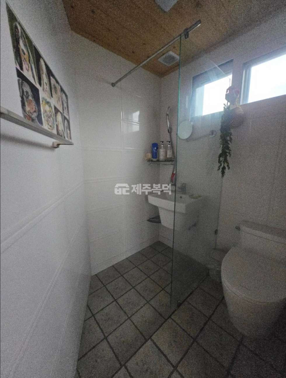 제주 제주시 한경면 고산리 제주 한경면 단독주택 2종일반주거지역 내에 위치 직접 지은 집 매매 매물번호 10050 사진 10