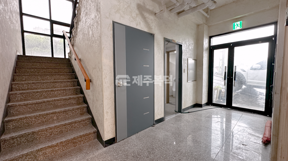 제주 제주시 오라삼동 제주시 오라삼동 연삼로 대도로변에 붙은 권리금 없는 넓은 상가 연세 매물번호 10057 사진 15
