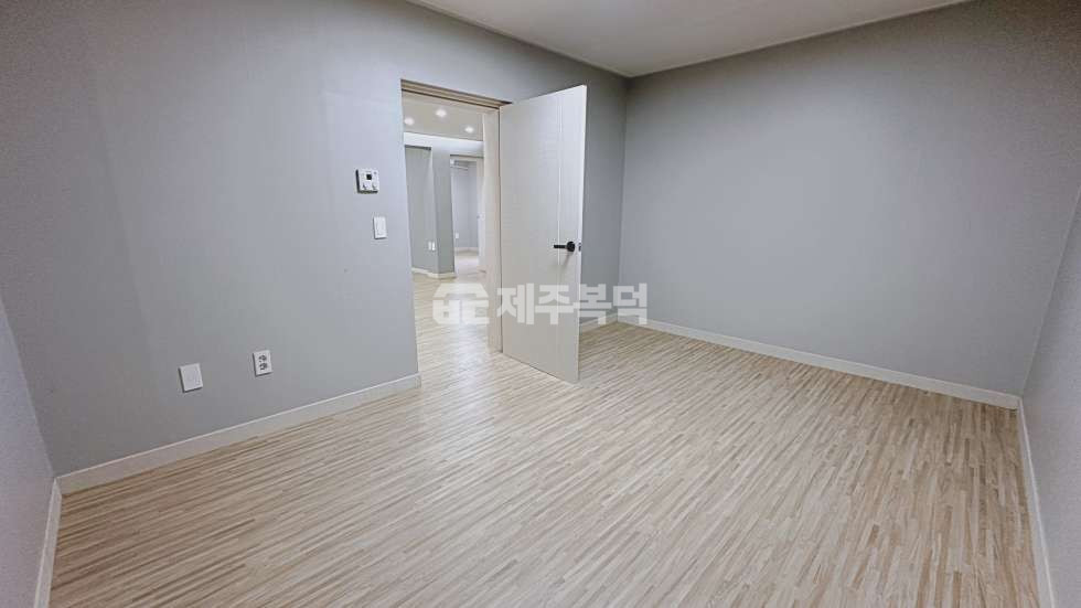세번째건물