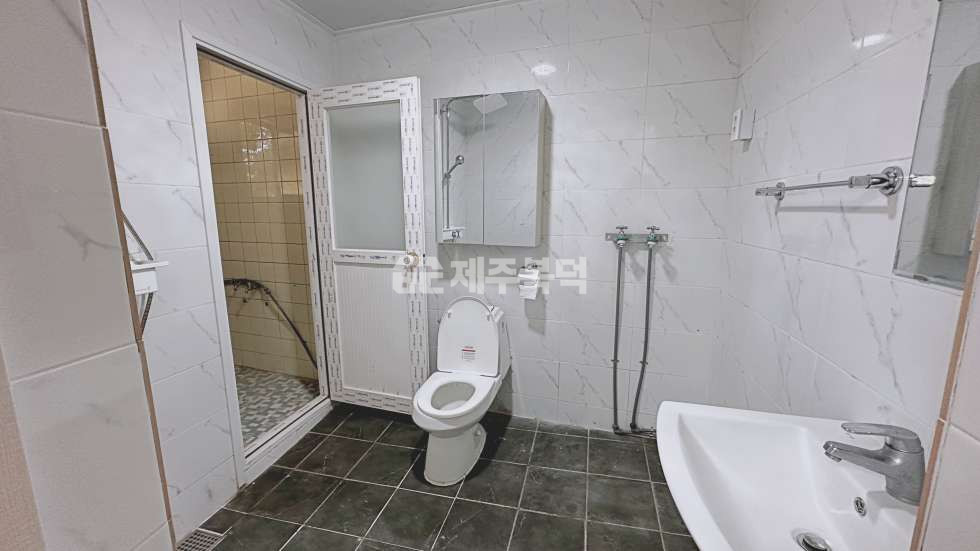 세번째건물