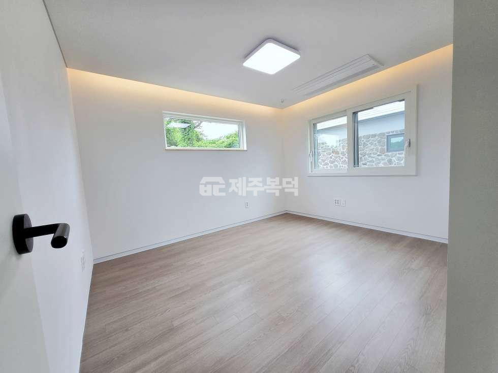 제주 제주시 한경면 조수리 제주시 한경면 조수리 가성비 좋은 신축 주택 매매 매물번호 10078 사진 10