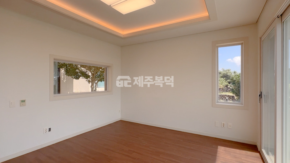 제주 제주시 한림읍 금악리 제주시 한림읍 금악리 금오름 자락에 위치한 마당이 넓은 주택 매매 매물번호 10101 사진 16